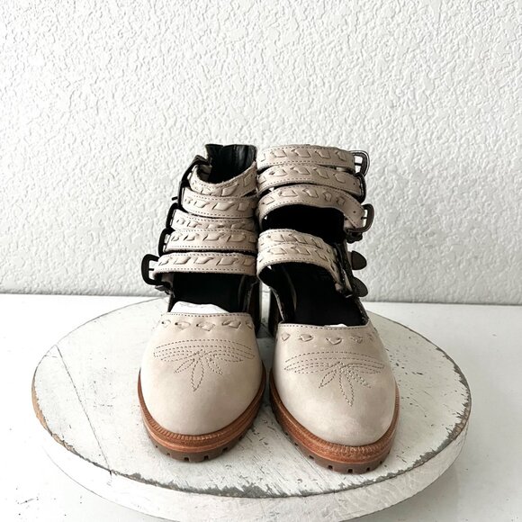 Lane Boots WESTANGO  Western Heels Tan Sandals Cowgirl Leather Buckle 6 NEW - Picture 2 of 10